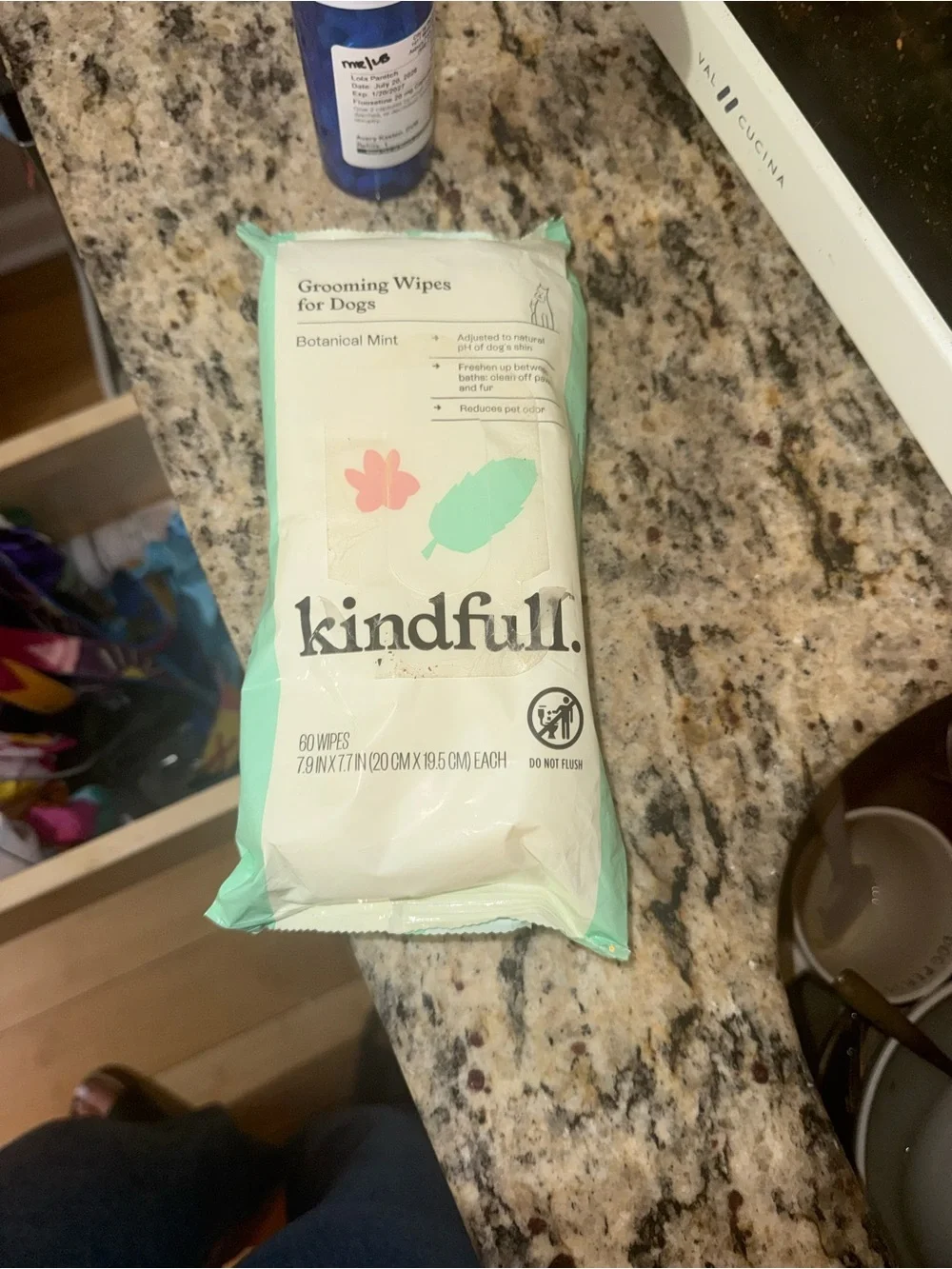 Kindfull Botanical Mint Dog Grooming Wipes — Mint Green